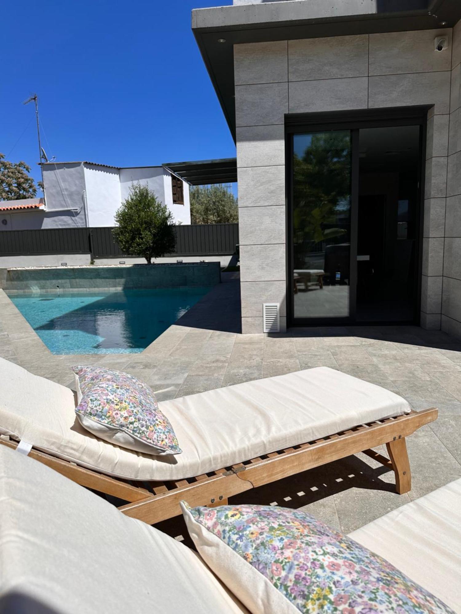 Shome Vilanova i la Geltrú Exterior foto